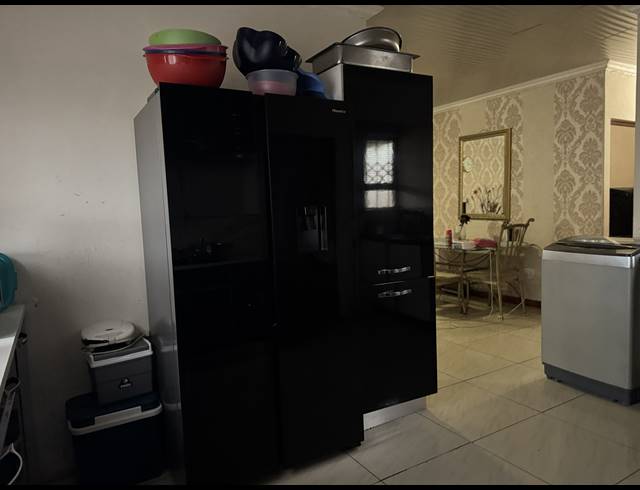 3 BEDROOM FREEHOLD FOR SALE IN MPOPHOMENI